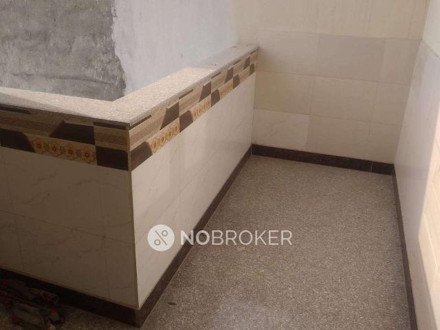2 BHK Flat for Rent In Sector 64