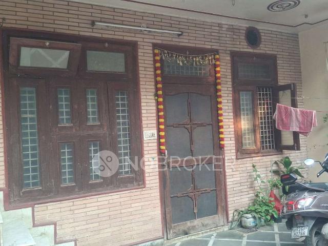 2 BHK Flat for Rent In Sector 7 Extension