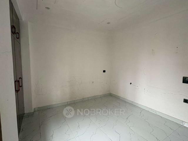 2 BHK Flat for Rent In Sector 110