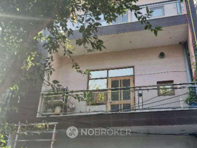 2 BHK Flat for Rent In Sector 122