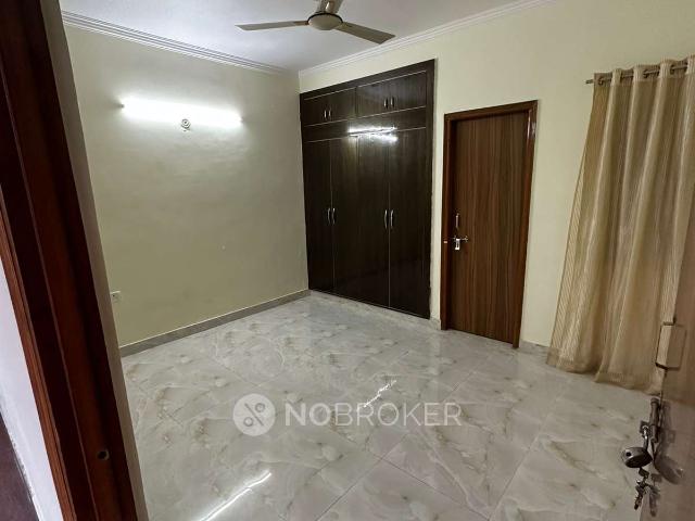 2 BHK Flat for Rent In Sector 122