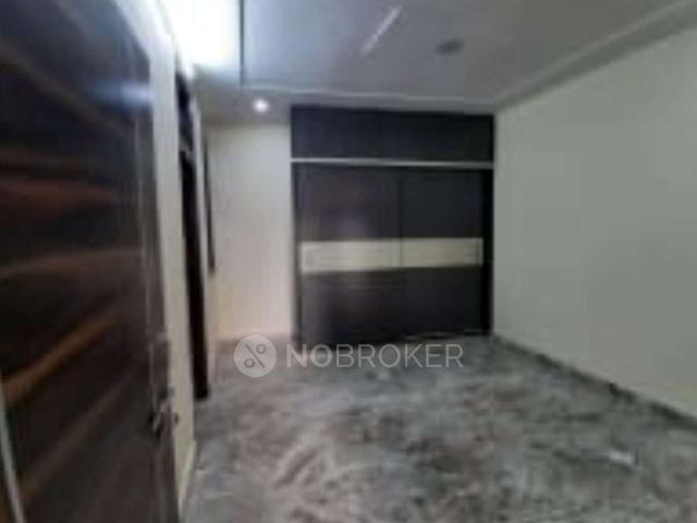 2 BHK Flat for Rent In Shakurpur