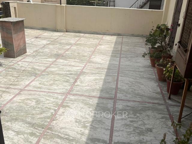 2 BHK Flat for Rent In Vasundhara