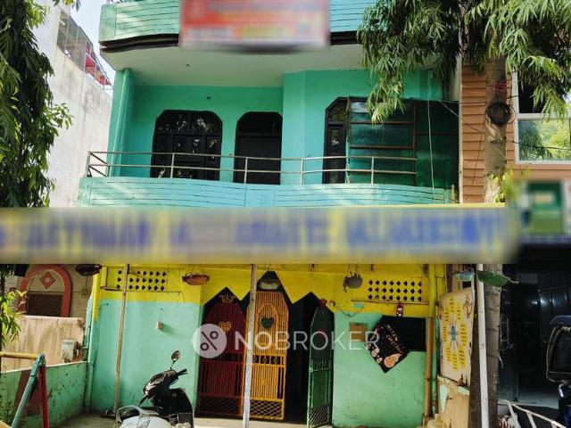 2 BHK Flat for Rent In Vasundhara
