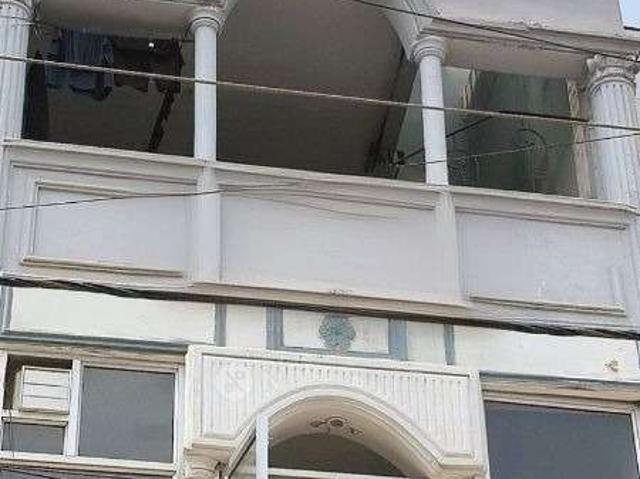 2 BHK Flat For Sale In Mukherjee Nagar