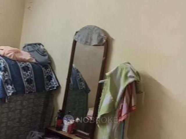 2 BHK Flat For Sale In Maharani Bagh