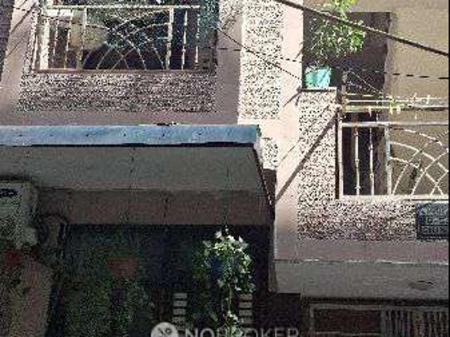 2 BHK Flat For Sale In Mayur Vihar