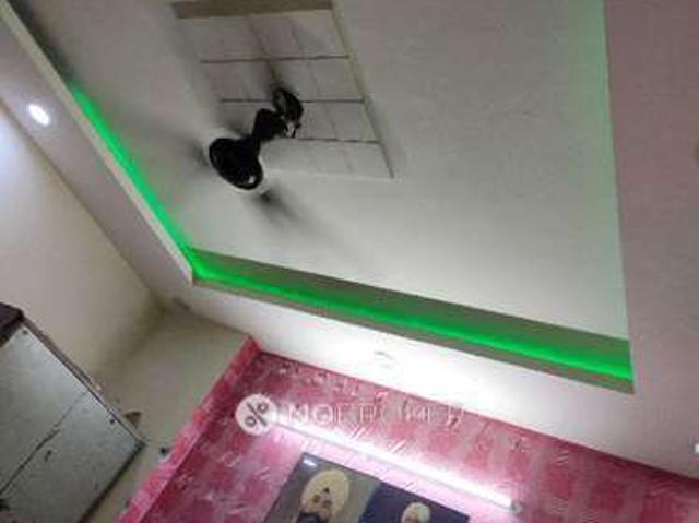 2 BHK Flat For Sale In Moti Nagar
