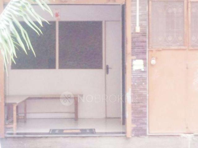 2 BHK Flat For Sale In Borivali West