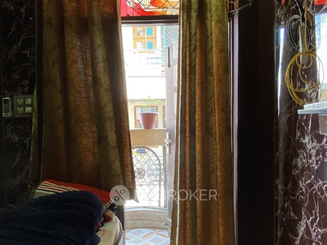 2 BHK Flat For Sale In Laxmi Nagar
