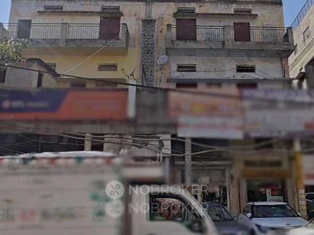 2 BHK Flat For Sale In Paharganj