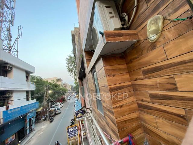 2 BHK Flat For Sale In Rajouri Garden
