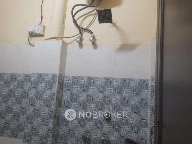 2 BHK Flat For Sale In Vinod Nagar East