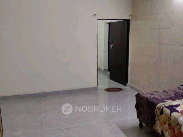 2 BHK Flat In Mu 15e, Pitam Pura for Rent In 15, Block Mu, Uttari Pitampura, Delhi, 110034, India