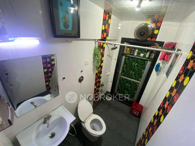 1 BHK Flat In Makhdoom Sea Palace For Sale In Mahim