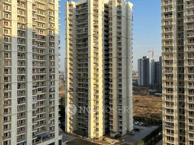 2 BHK Flat In Mahagun Mantraa Ii for Rent In Sector 10