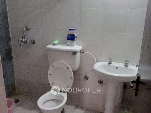 2 BHK Flat In Mahagun Puram for Rent In Mahagunpuram