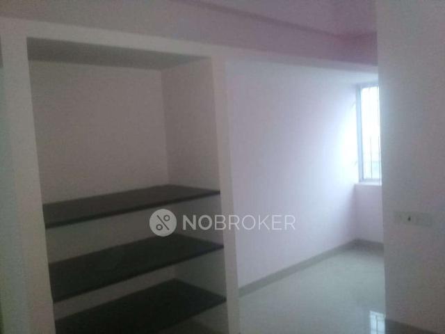2 BHK Flat In Mahalakshmi Apartments, Madipakkam for Rent