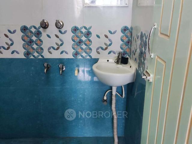 2 BHK Flat In Mahalaxmi Apartments For Sale In Nungambakkam