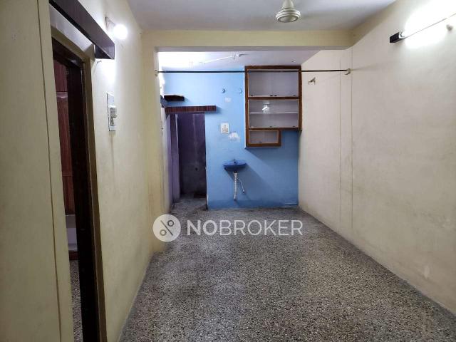 2 BHK Flat In Mannan Apartments for Rent In Zahid Nagar