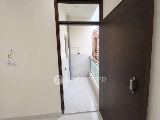 2 BHK Flat In Masha Allah Building for Rent In Bisrakh Jalalpur