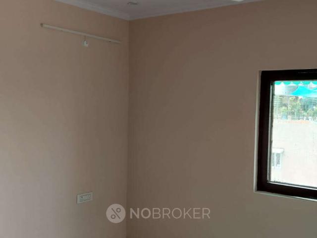 2 BHK Flat In Metro View Apartment for Rent In Sector 13