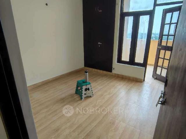 2 BHK Flat In Migsun Green Mansion for Rent In Zeta I
