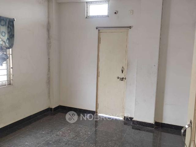 2 BHK Flat In Mnf Plaza for Rent In Manikond