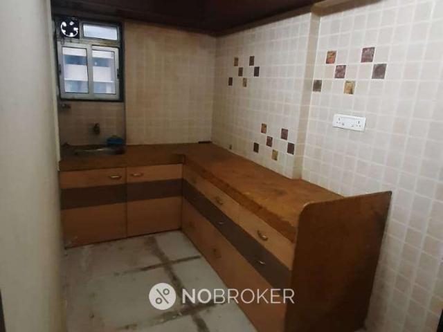 2 BHK Flat In Mohini Tower for Rent In Khar West