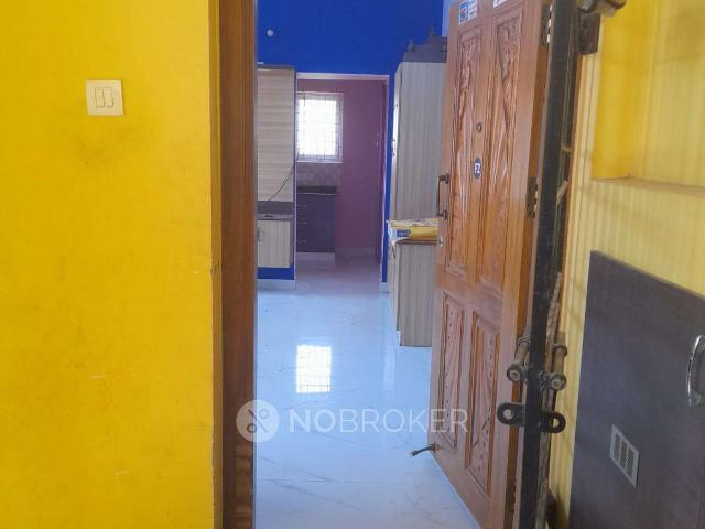 2 BHK Flat In Na for Lease In Chromepet