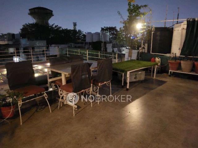 2 BHK Flat In Narmada Apartment, Alaknanda, For Sa