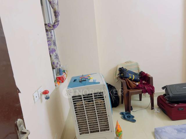 2 BHK Flat In Nbcc Dream Valley for Rent In Amrapali Dream