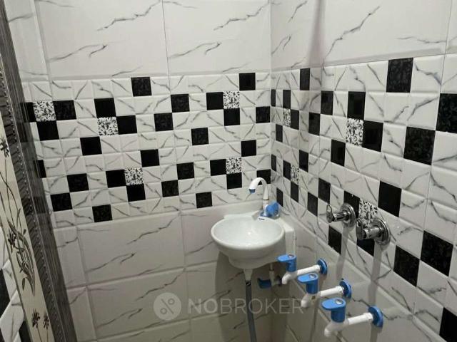 2 BHK Flat In New Ashok Nagar for Rent In New Ashok Nagar