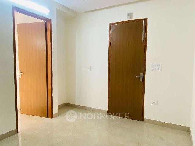 2 BHK Flat In Netaji Subhash Apartment for Rent In Sector 13