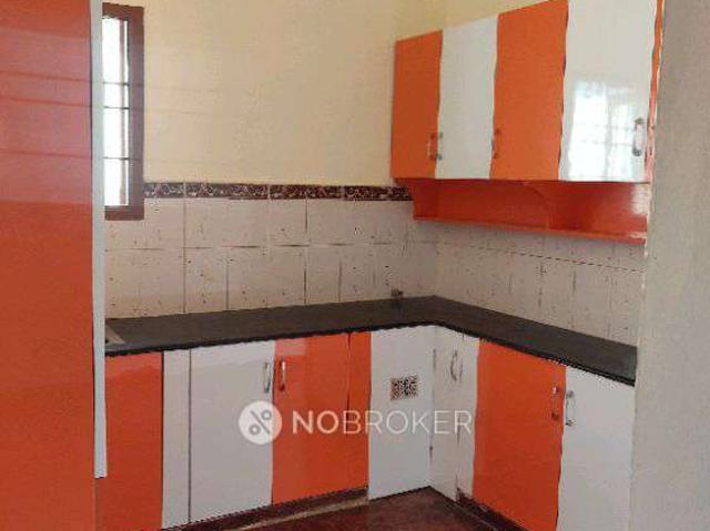 2 BHK Flat In Nik for Rent In 26h8+7jv, 3rd St, Ragavan Col