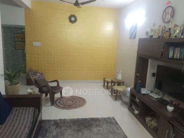 2 BHK Flat In Ns Jagadeesan Flats For Sale In W5rc+frf, Nanmangalam, Tamil Nadu 600129, India