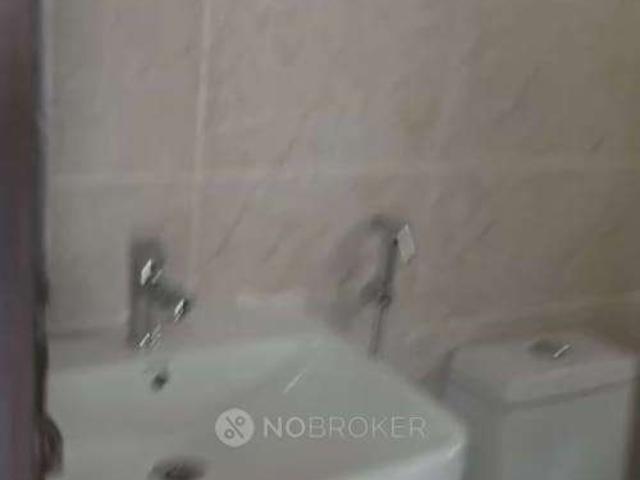 2 BHK Flat In Oasis Grandstand for Rent In Yamuna Expy