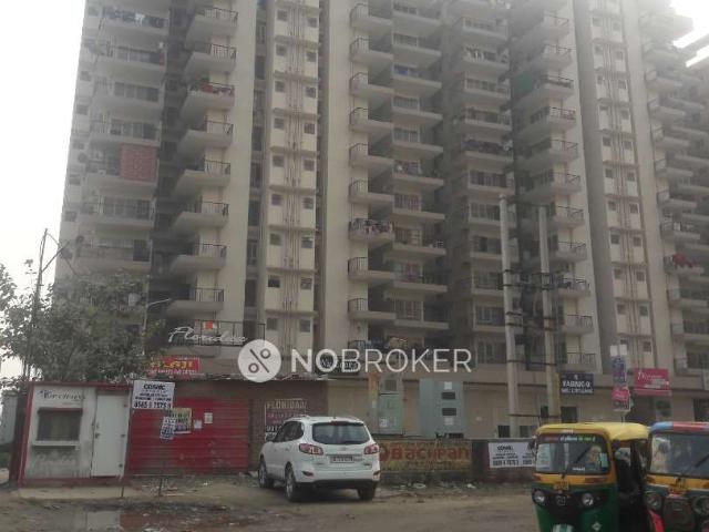 2 BHK Flat In Op Chains Floridaa for Rent In Sector 82