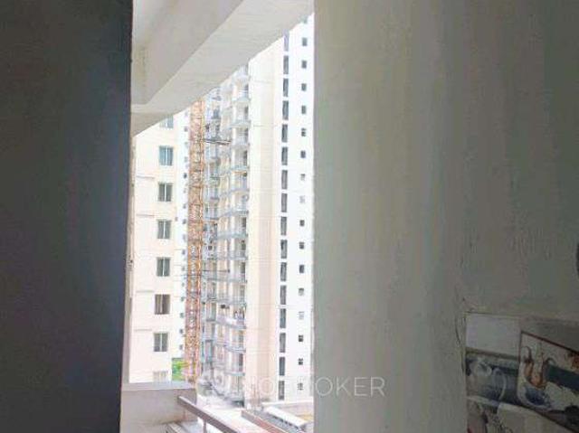 2 BHK Flat In Avs Orchard for Rent In Sector 77
