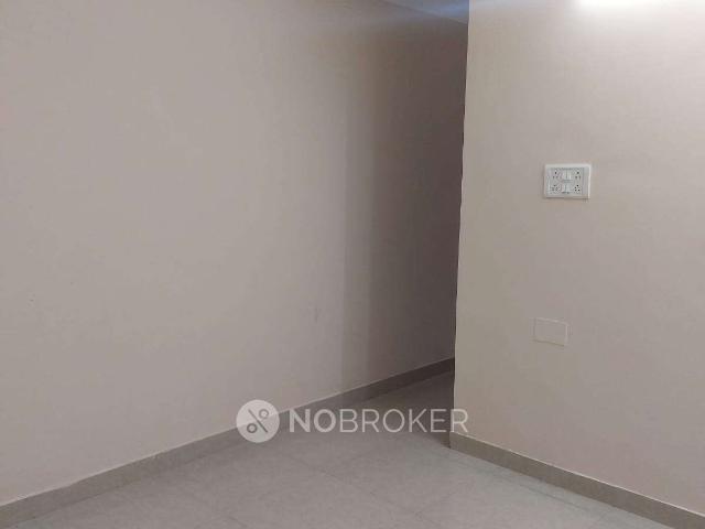 2 BHK Flat In Azeez Flat, Padavattamman Koil Street, Kosapet