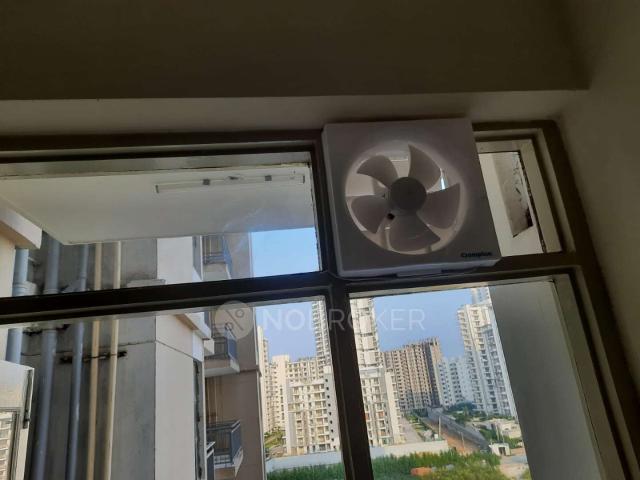 2 BHK Flat In Adani Aangan, Sector 89a for Rent In Sector 8