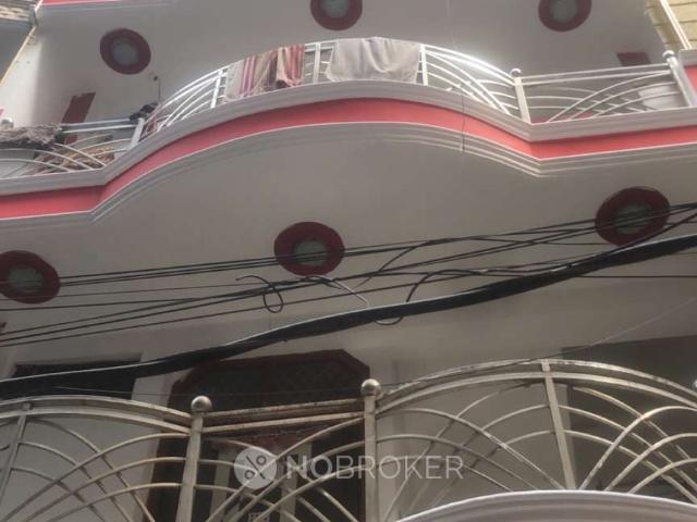2 BHK Flat In Adarsh Apartments for Rent In Chhatarpur