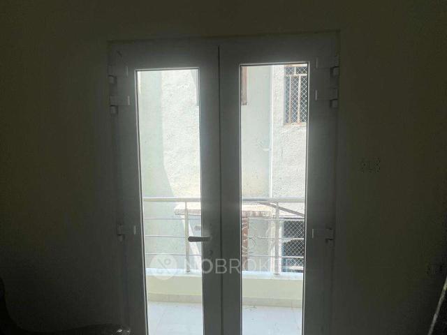 2 BHK Flat In Aishwaryam Apartment for Rent In Madipakkam Enfield Avenue
