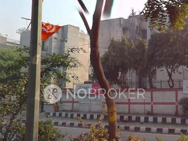 2 BHK Flat In Ajay Apartments, Pitam Pura for Rent In Pitam