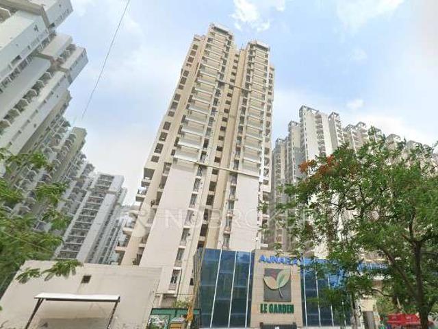 2 BHK Flat In Ajnara Le Garden For Sale In Sector 16b