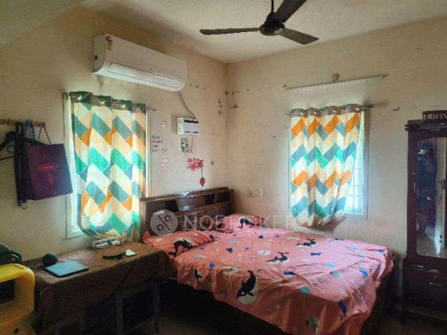 2 BHK Flat In Akshya Appartment For Sale In Pallikaranai