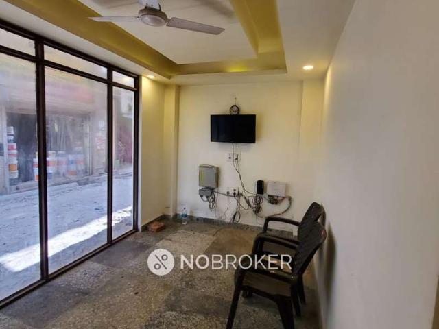 2 BHK Flat In Akshat Apartments For Sale In Mahipalpur
