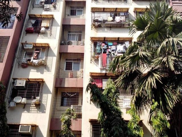 2 BHK Flat In Alankar Building For Sale In Andheri East