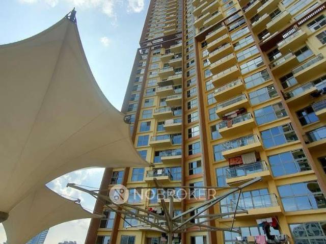 2 BHK Flat In Amanora Adreno Towers For Sale In Hadapsar