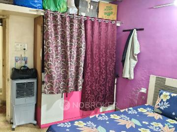 2 BHK Flat In Amar Plaza for Rent In Hadapsar